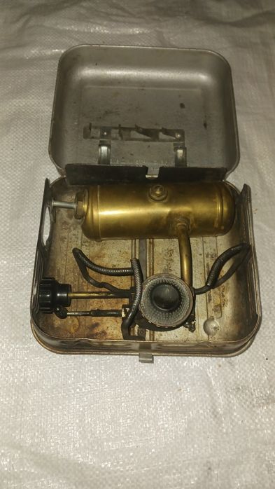 Lot arzatoare camping germane si rusesti.1