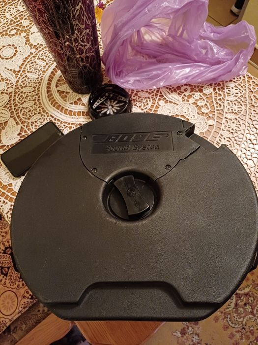 Vând Subwoofer Mercedes-Benz