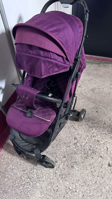 Продам срочно детскую коляску не дорого