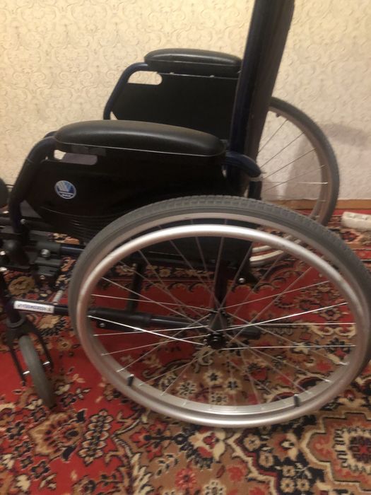 Коляска инвалидная