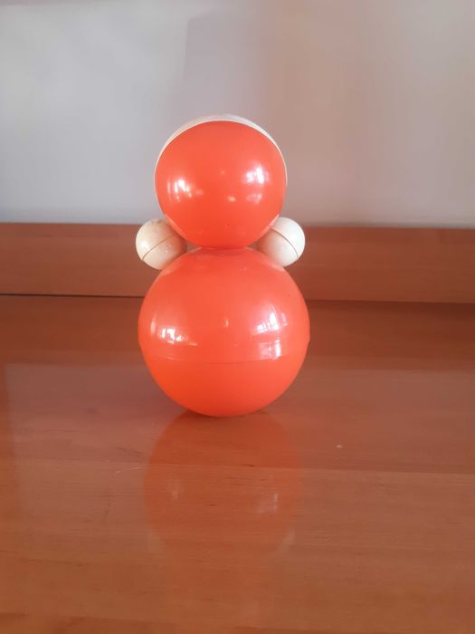 Неваляшка- руска кукла, ретро