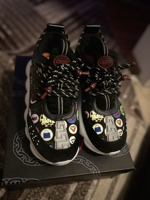 Versace chain reaction