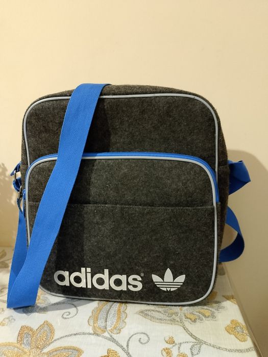 Сумка ADIDAS, черная барсетка