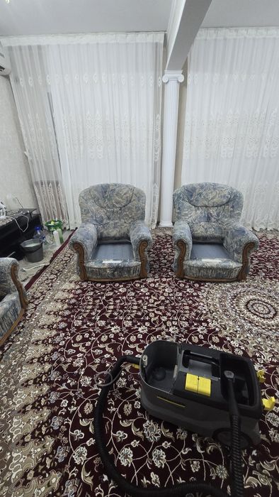 Срочно продам хорошую мебель чистый диван немецкий 2кресло прочное