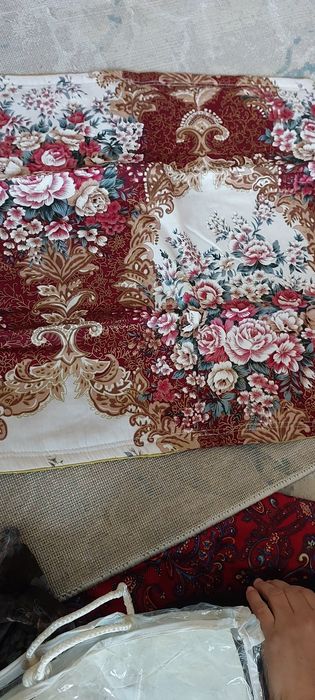 Декоративные наволочки новые,разные 3 комлекта.