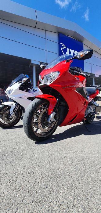 Honda VFR 800 F rc79 V-TEC