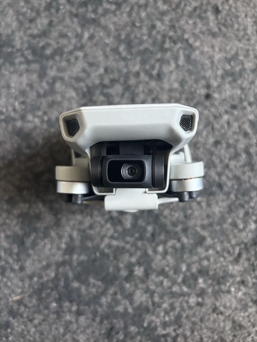 DJI Mini 4K Fly More Combo - 4 ore de utilizare