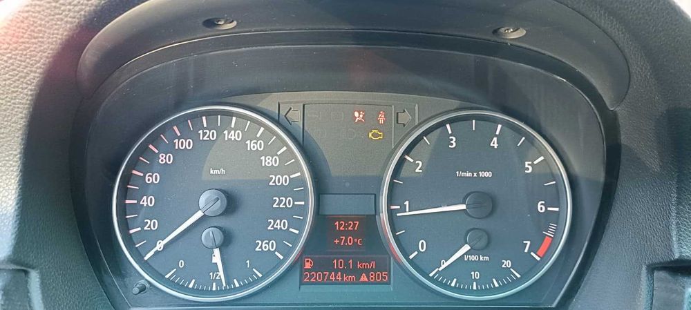 BMW e90 320i Pachet M