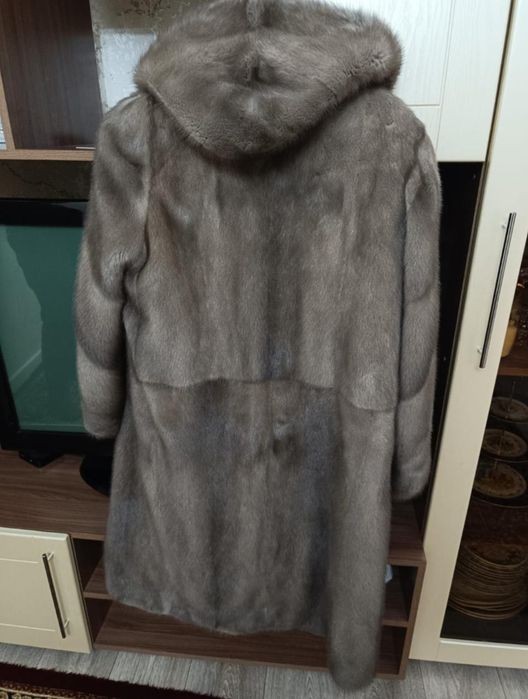 Норковый  шуба .