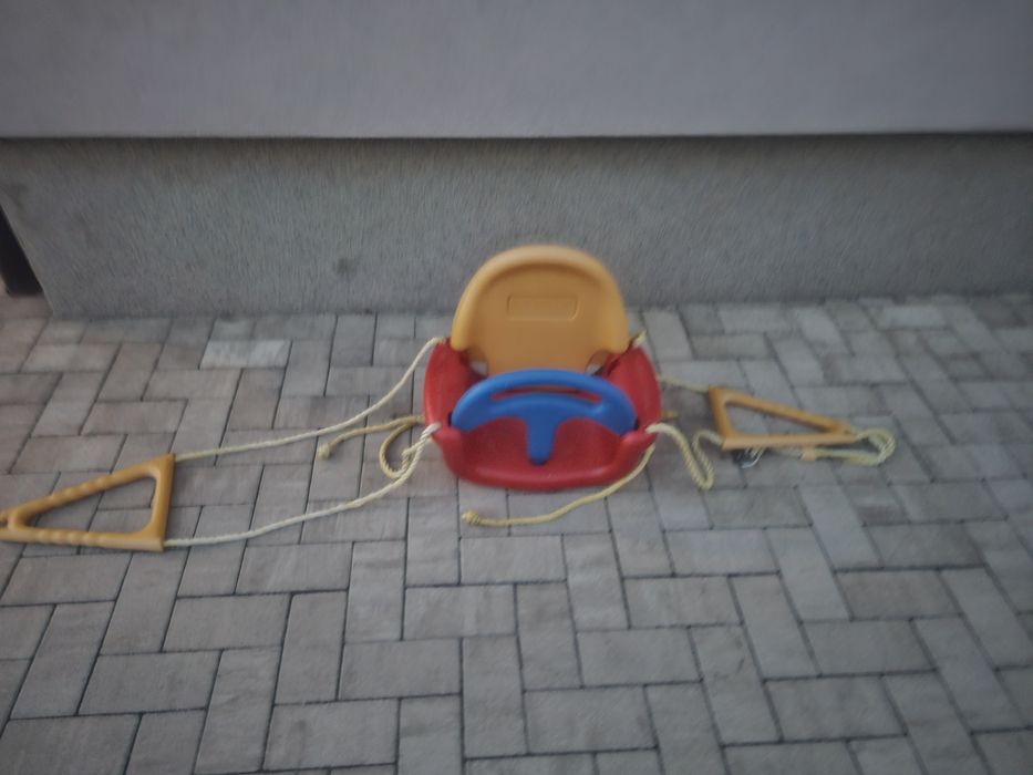 Vand leagăn copii