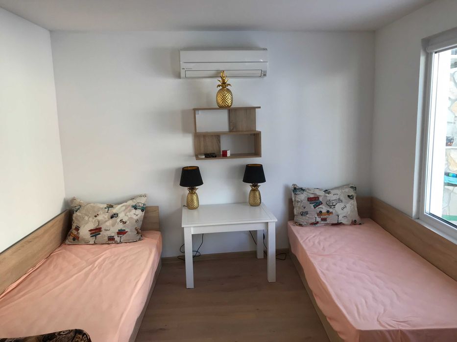 Дава се под наем Къща в Варна, м-т Боровец - север - 80 кв.м за 867 € - Снимка #18