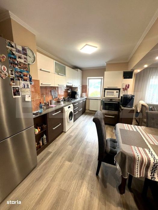 Apartament 4 camere, 86 mp, balcon, 2 bai, etaj intermediar, Manastur