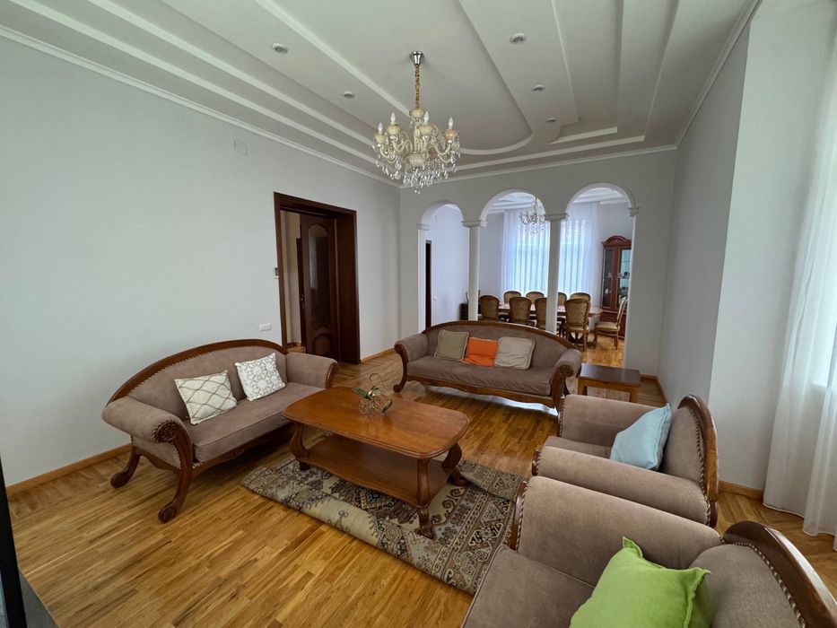 Сзади Мирабад Авеню сдаётся Дом на Аренду!