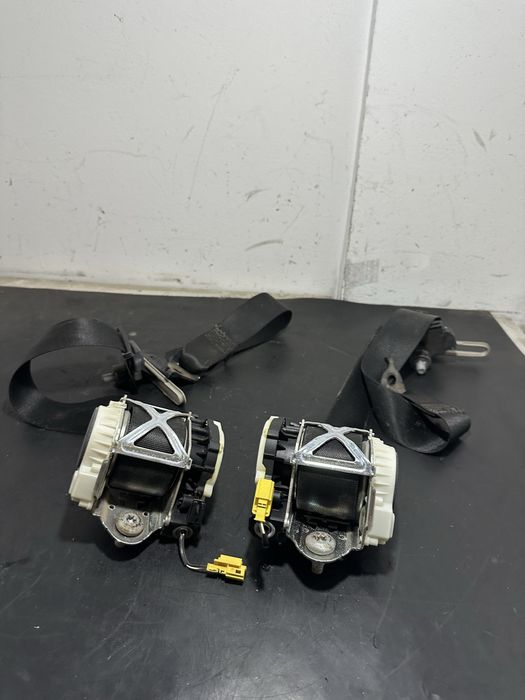 Centura stanga fata Centura dreapta fata Mercedes W164 A1648601785