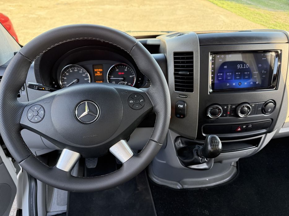 Mercedes Benz Sprinter 513 516 CDI 2013 Clima Navi Manual Lift 1000kg cat B 3500kg 4.47m x 2.15m 2.35m  cub patrata carosata