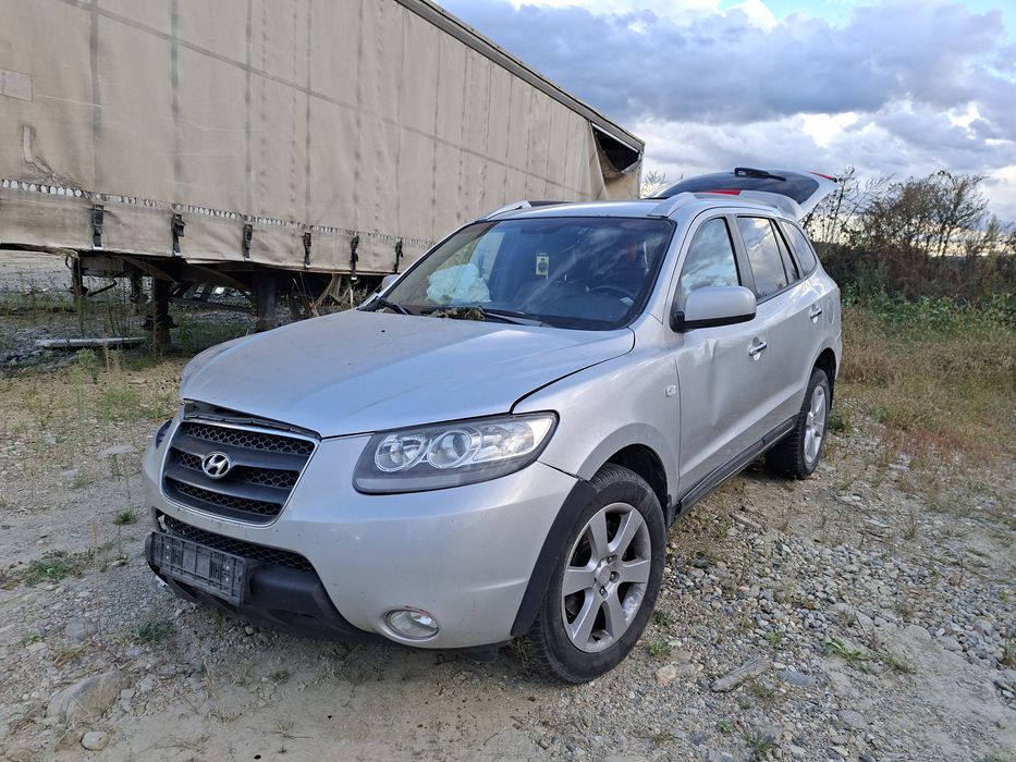 Vand Hyundai Santa Fee avariat