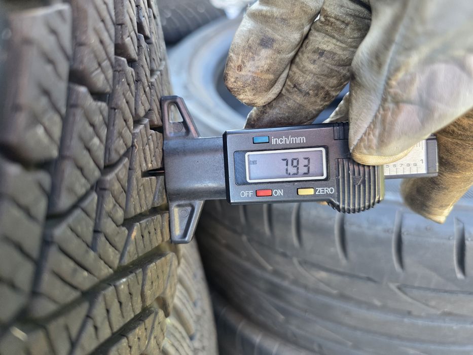 4бр Зимни гуми 215 45 20 - Pirelli