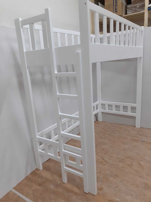 Pat etajat cu spatiu de joaca sau birou.Cod 1006.