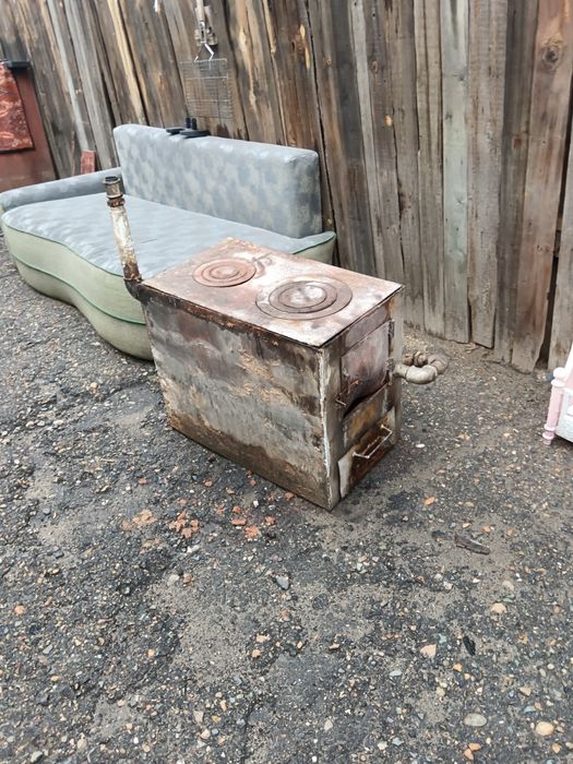 Продам печь б/у на твёрдом топливе