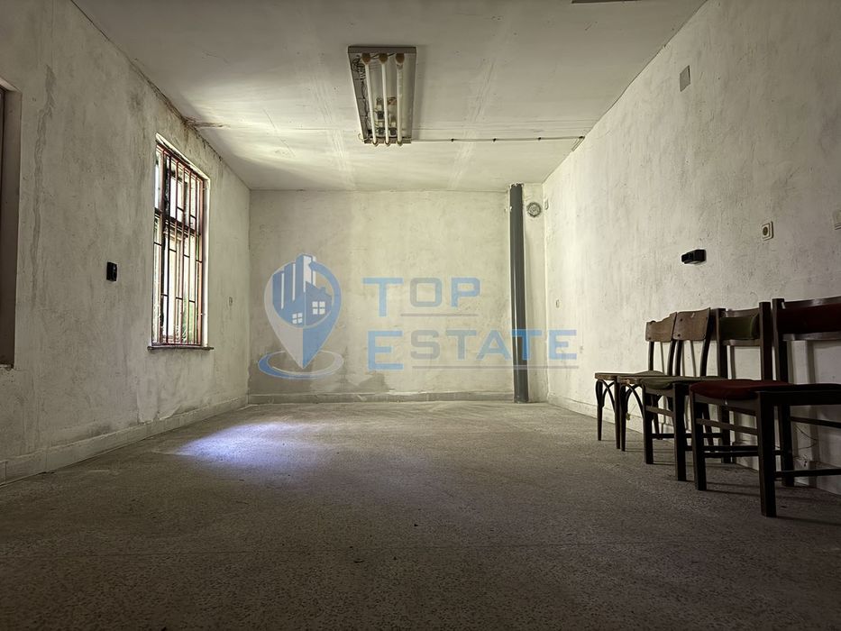 Продава се Промишлена сграда в Павликени - 327 кв.м за 81 €/кв.м - Снимка #7