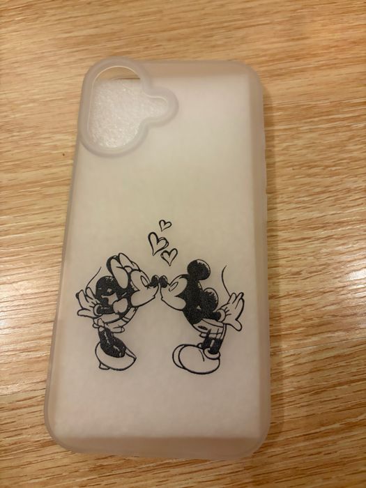 Кейсове за iPhone 16 и iPhone 17 чисто нови