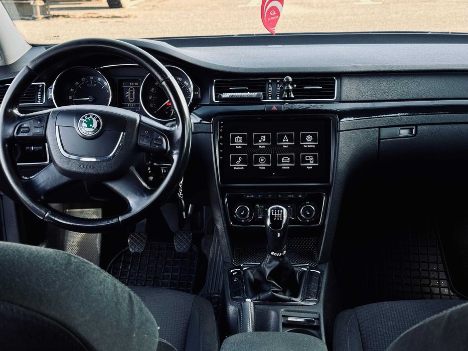 Skoda Superb 2.0TDI Sedan
