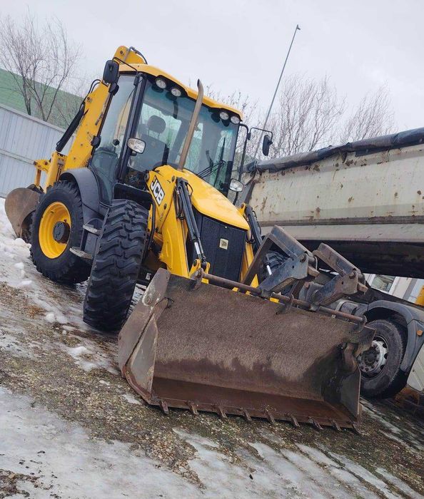 Buldoexcavator JCB 4CX