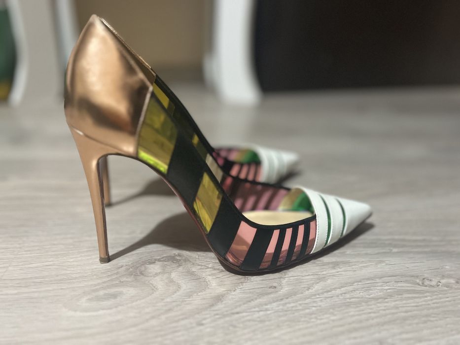 Pantofi Louboutin Mar 38