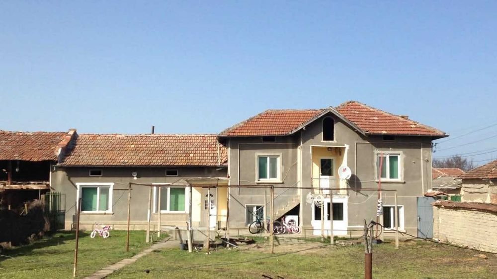 Продавам къща в село градище