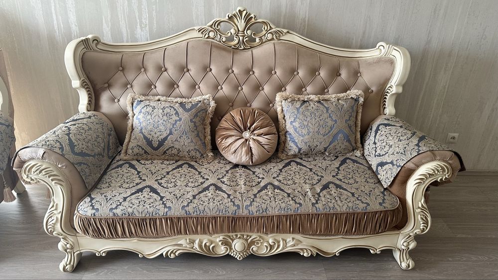 Диван раскладной и кресло