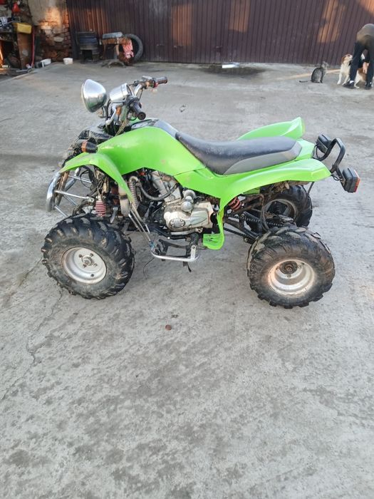 Vând atv 200 cu acte