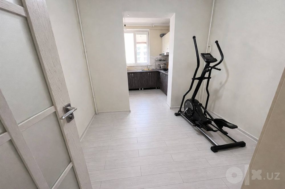 Продаётся квартира на Бадамзаре. 110м2.