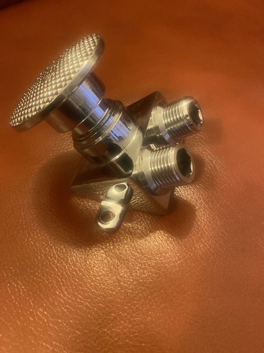 Pedala robinet cupru rezistent