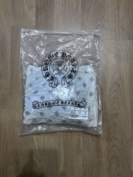 Chrome Hearts       .