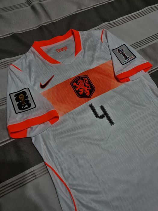 Virgil Olanda Away