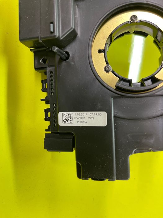 VW Passat B7 конзола за мигачи и чистачки