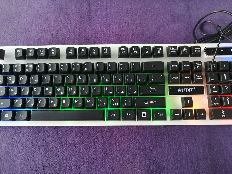 Klaviatura va sichqoncha yangi