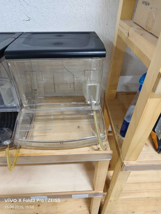 Стелаж с кутии за насипни продукти – ядки, бонбони, подправки и др.