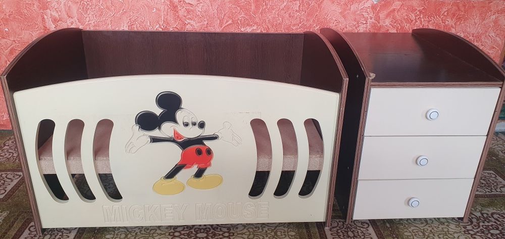 Кровать детская с тумбой