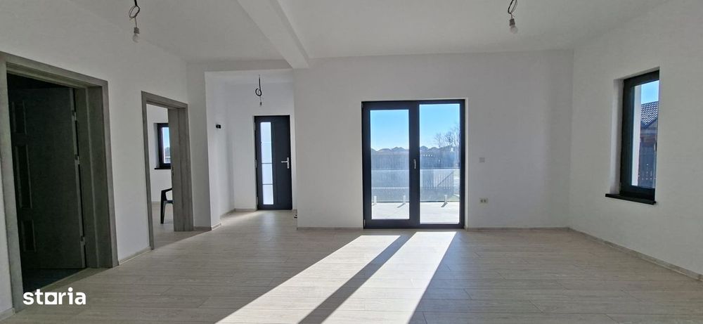 Hemeius-casa noua parter-82 mp utili-teren 270 mp - apa - curent - gaz