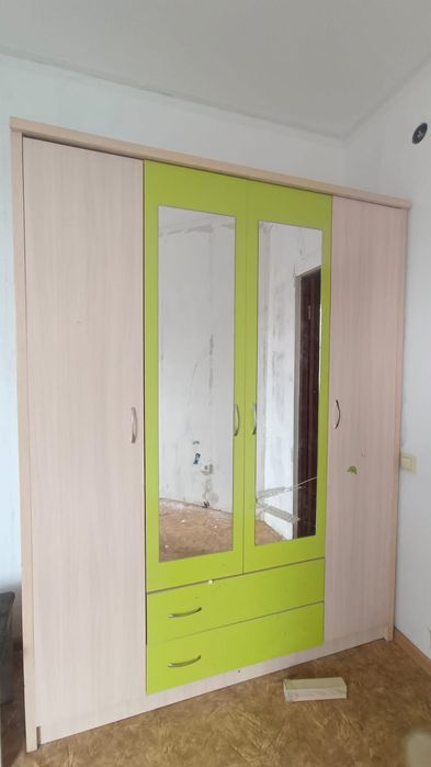 Шкаф 4х дверный продается