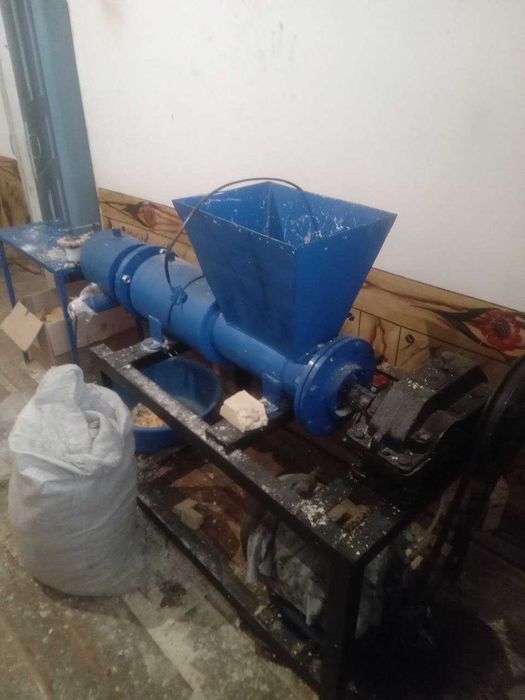 Kir sovun chiqaradigan aparat, kir sovun aparati, pechat,kesadigan bor