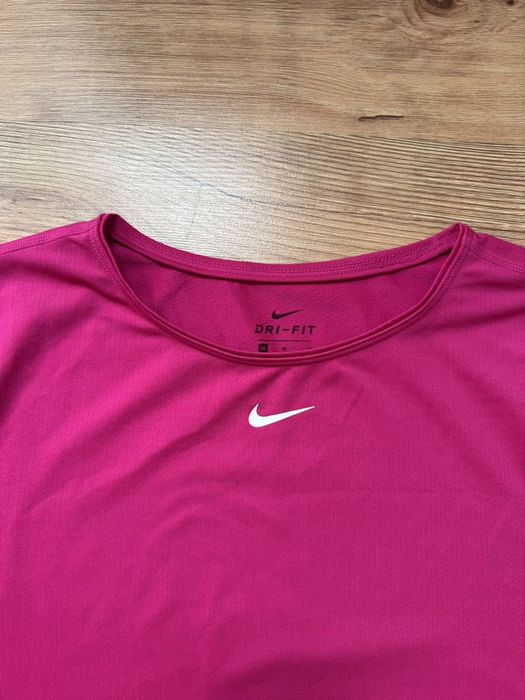 Дамска блузка Nike