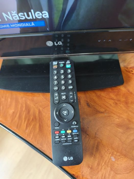 Tv led LG diagonală 54 cm
