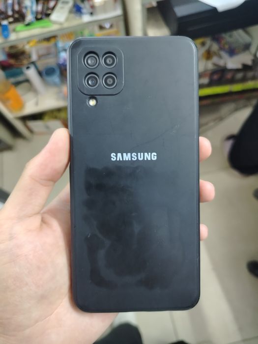 Samsung Galaxy A12