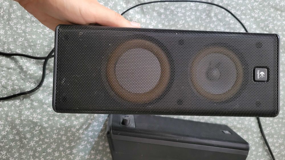 Комплект колонки LG