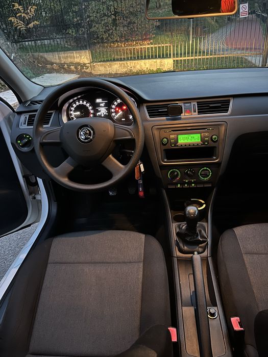 SKODA Rapid 2012 — imagine 5