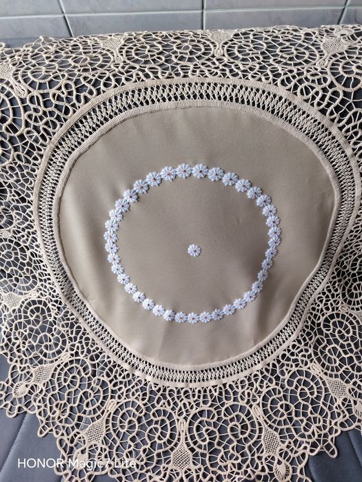 Mileu macrame lucrat manual