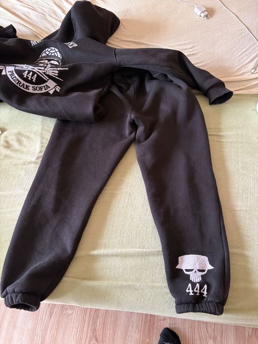 Анцунг и горнище на призрак и мърда бойз