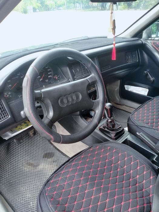 Продам Ауди 80 б4